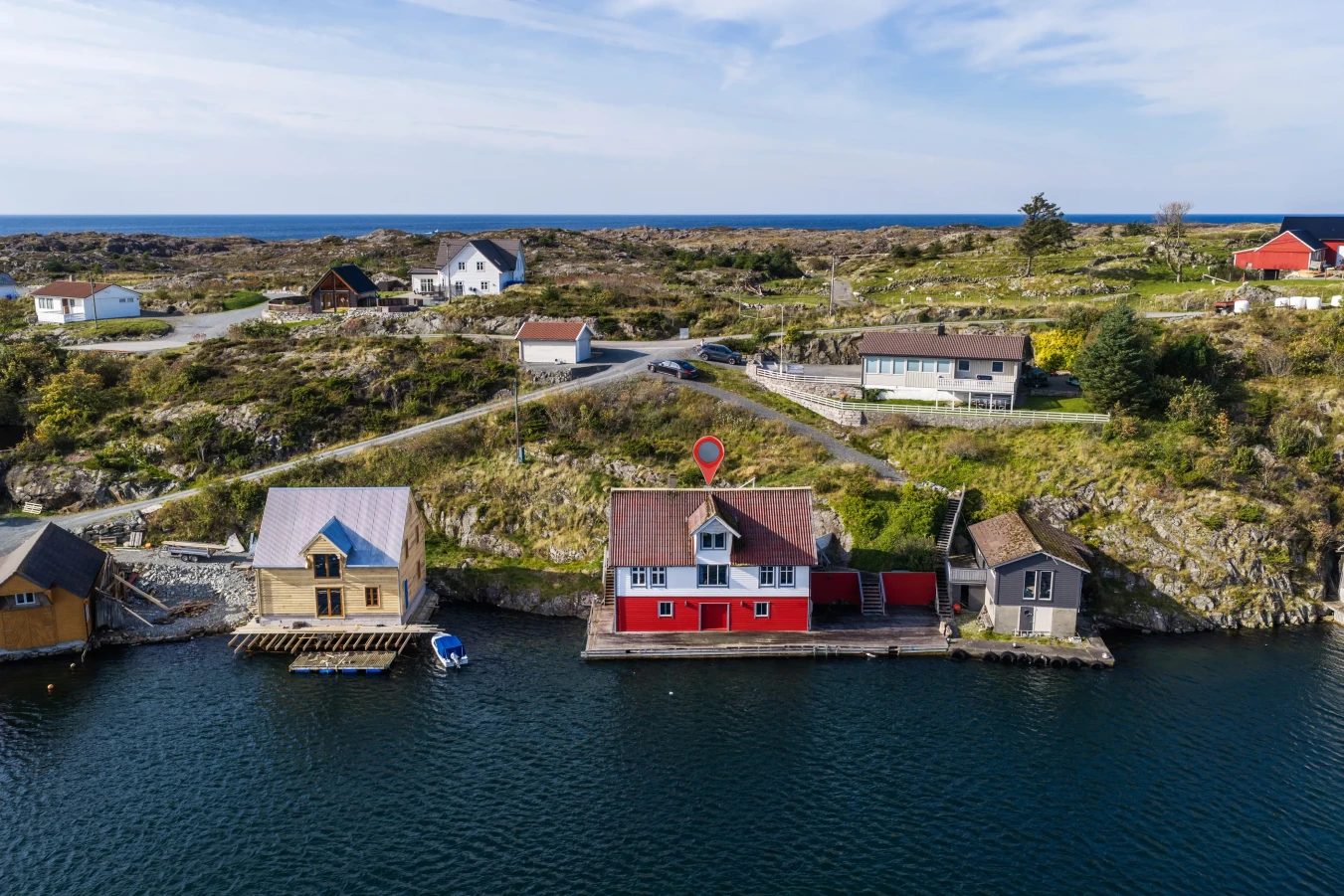 Early 20th-Century Cabin Near the Sea in Bremnes, Norway - Image 4