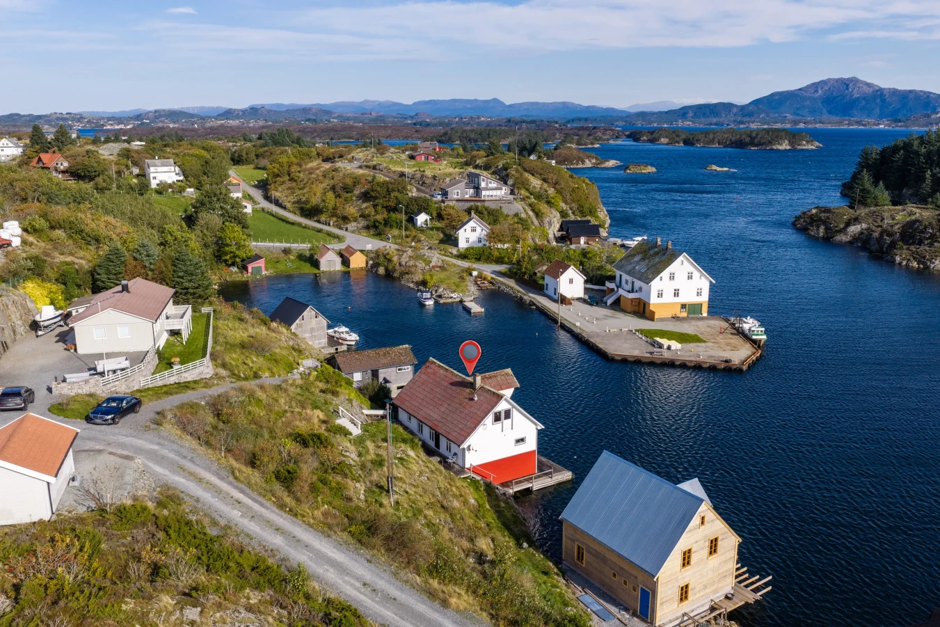 Early 20th-Century Cabin Near the Sea in Bremnes, Norway - View image 15 of 57