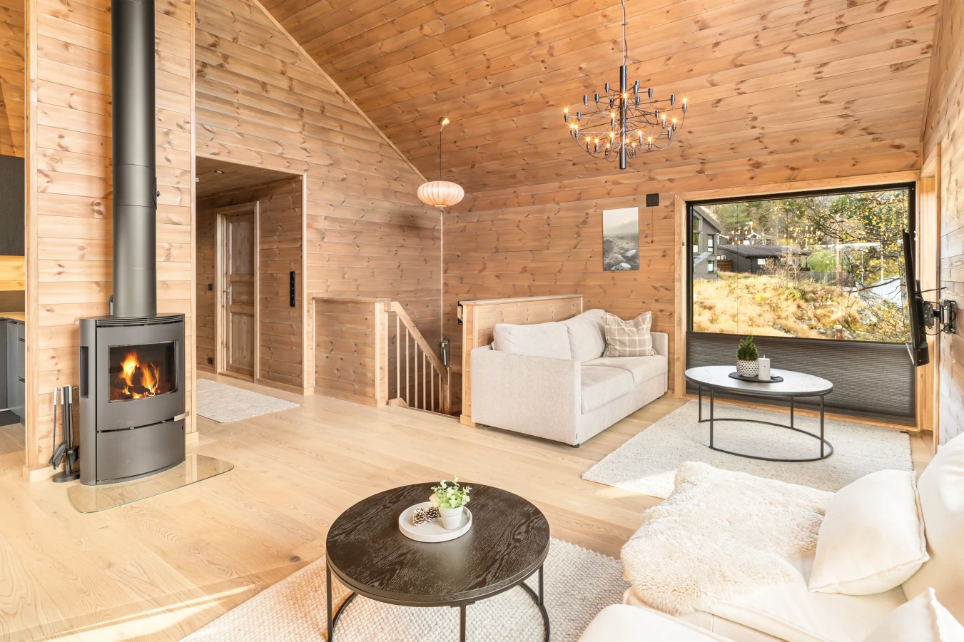 Moderne landhus med 4 soveværelser i Tjørhom med sauna og to opholdsrum - Vis billede 11 af 39