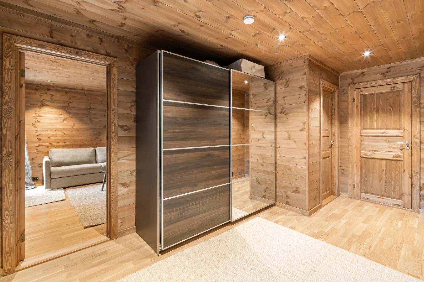 Moderne landhus med 4 soveværelser i Tjørhom med sauna og to opholdsrum - Vis billede 21 af 39