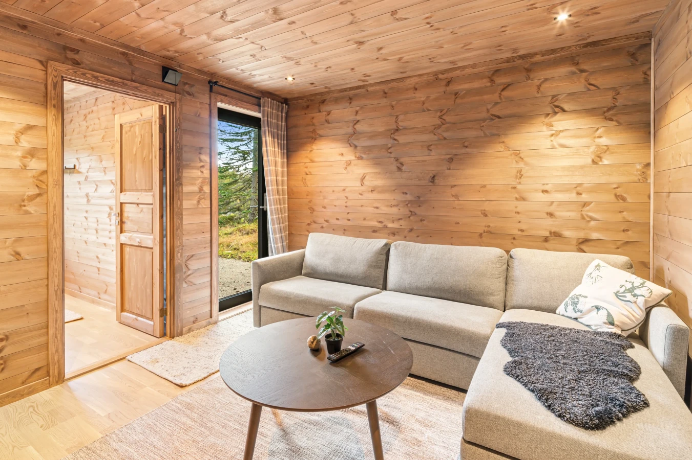 Moderne landhus med 4 soveværelser i Tjørhom med sauna og to opholdsrum - Vis billede 22 af 39