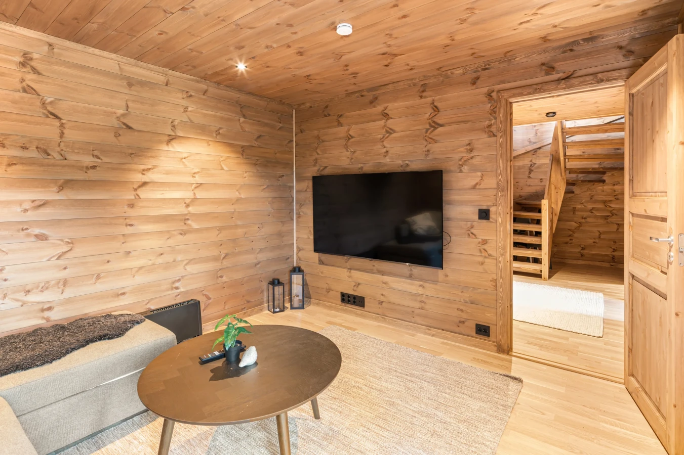 Moderne landhus med 4 soveværelser i Tjørhom med sauna og to opholdsrum - Vis billede 23 af 39