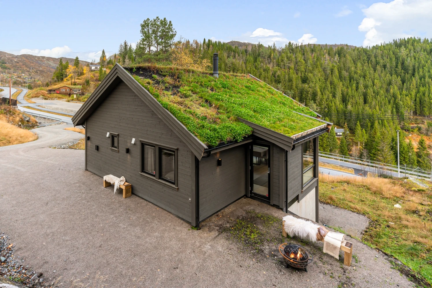 Moderne landhus med 4 soveværelser i Tjørhom med sauna og to opholdsrum - Vis billede 32 af 39
