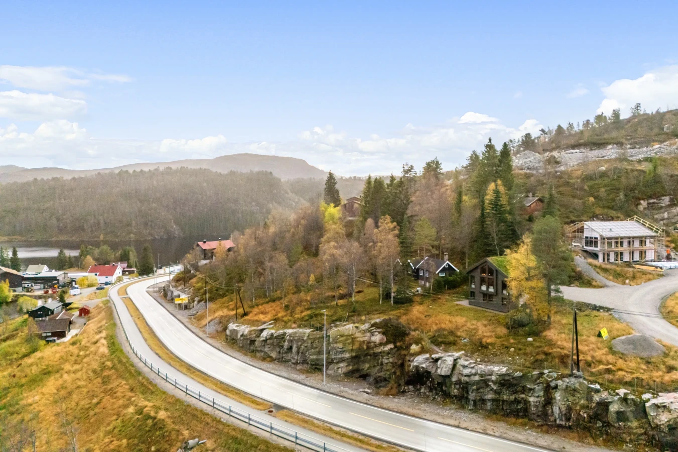 Moderne landhus med 4 soveværelser i Tjørhom med sauna og to opholdsrum - Vis billede 36 af 39