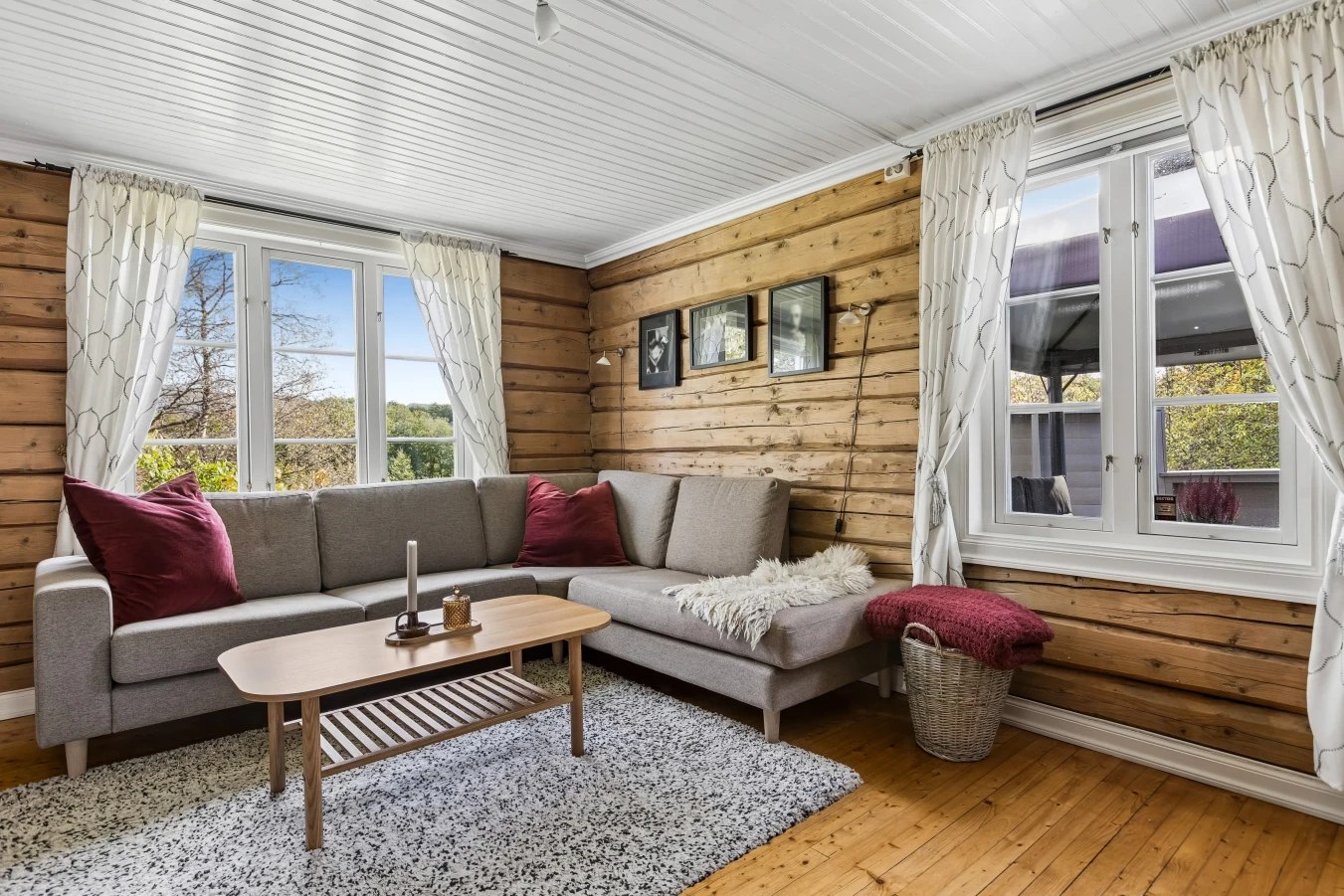 Maison de Trondheim datant de 1877, avec un vaste jardin et un accès pratique aux transports en commun - Image 5