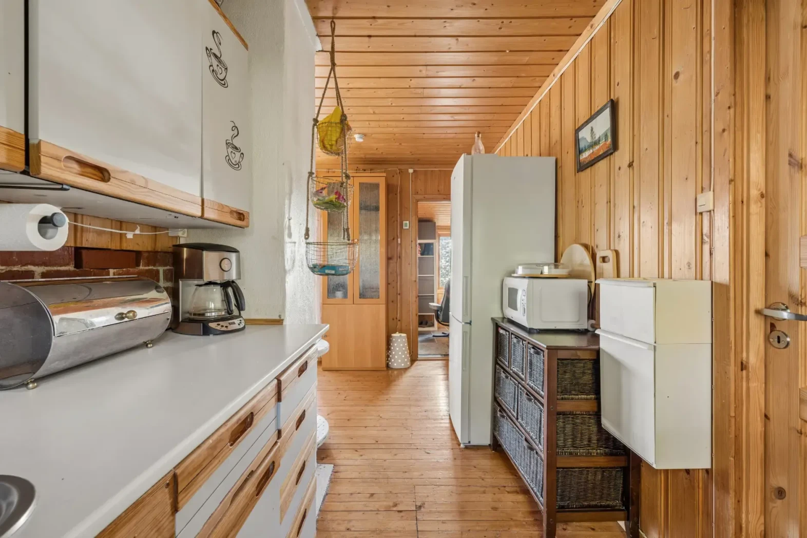 1970s Eggedal Cabin with Terrace and Scenic Surroundings - View image 17 of 40
