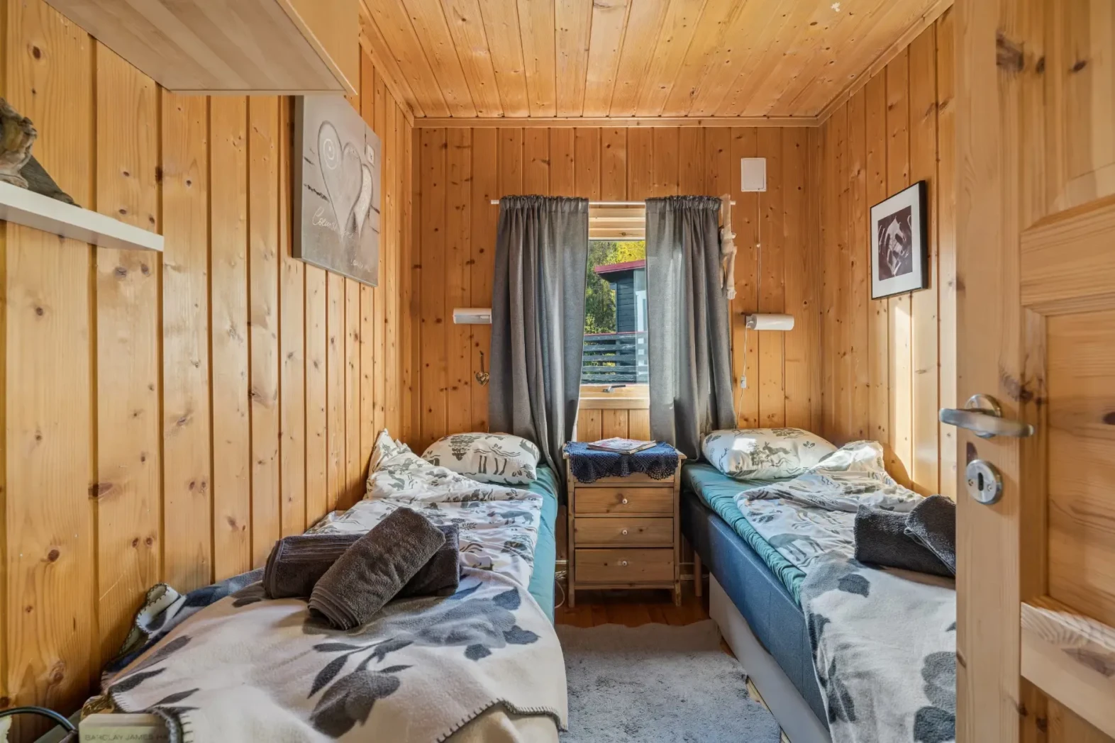 1970s Eggedal Cabin with Terrace and Scenic Surroundings - View image 22 of 40