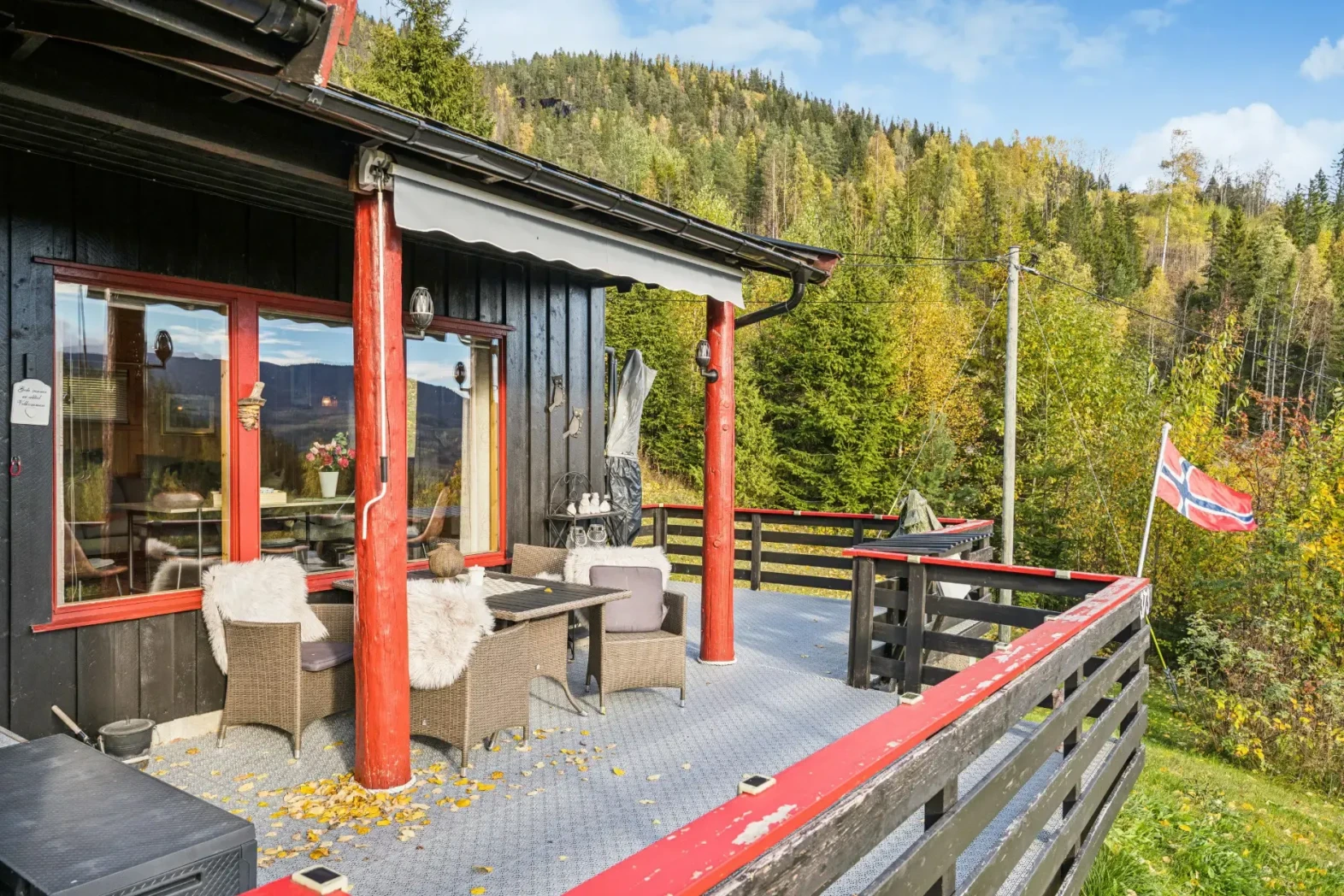 1970s Eggedal Cabin with Terrace and Scenic Surroundings - View image 24 of 40