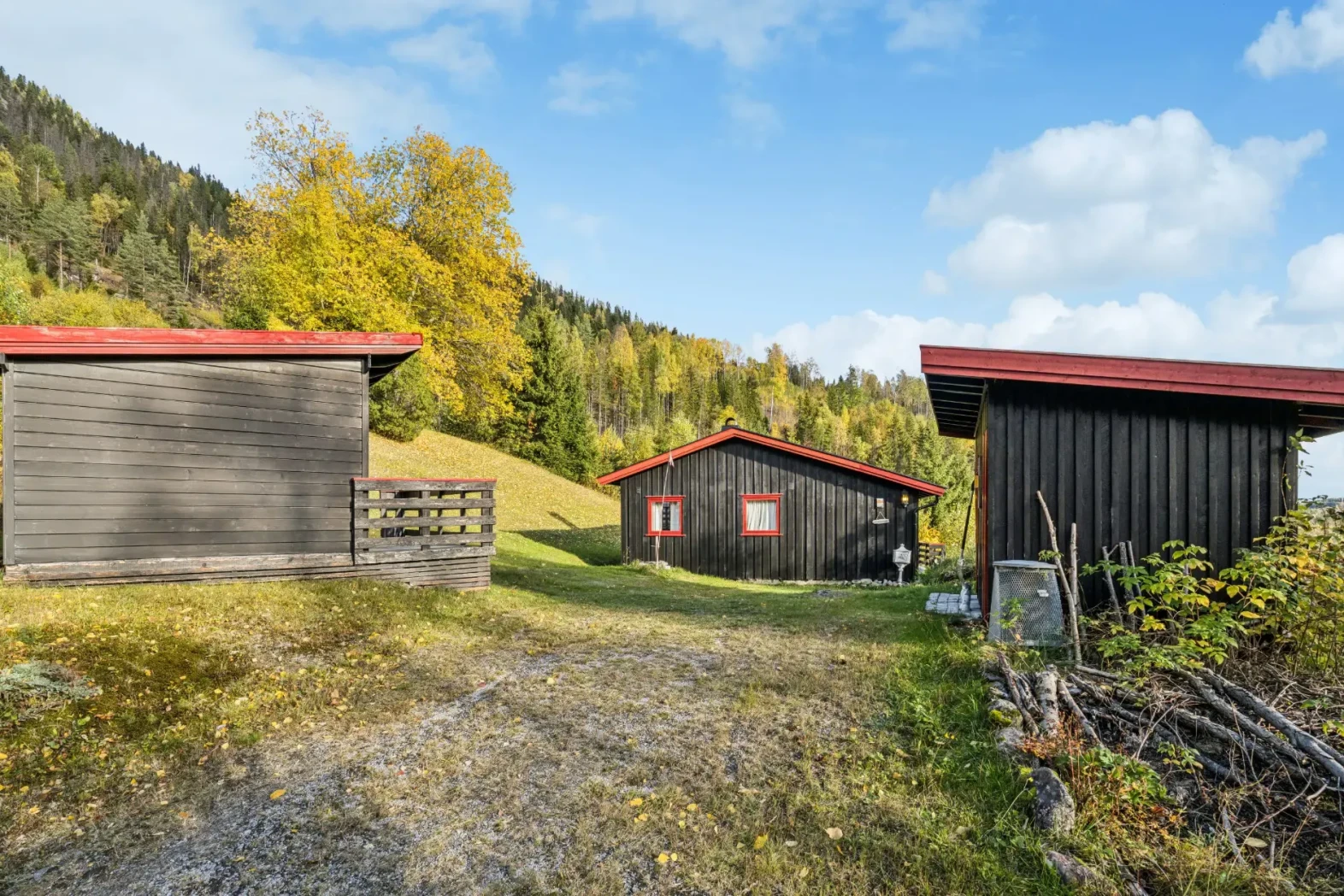 1970s Eggedal Cabin with Terrace and Scenic Surroundings - View image 37 of 40
