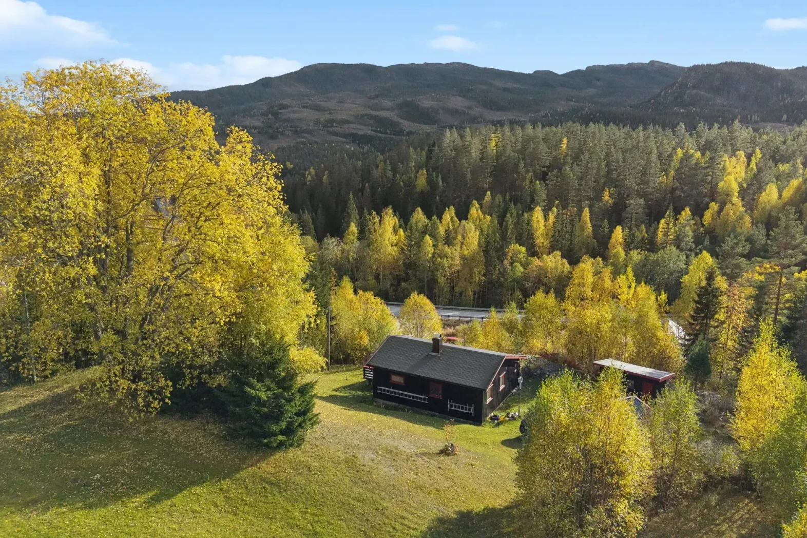 1970s Eggedal Cabin with Terrace and Scenic Surroundings - View image 40 of 40