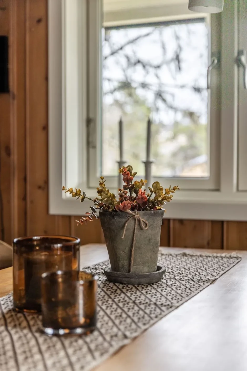 1960-luvulta peräisin oleva maalaistalo, jossa on laaja tontti ja viisi makuuhuonetta, sijaitsee Bruksvallarnassa - Näytä kuva 14 / 57