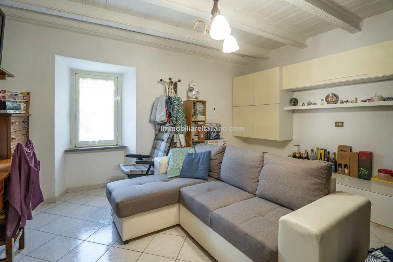 Bondegård med vingård og vidstrakt tomt på landsbygda i Umbria - Vis bilde 34 av 45