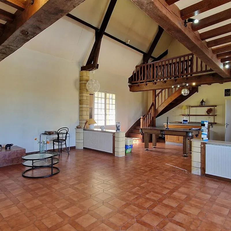 qRmlETkqxtepczTrKZfcqFRpudomoESIXtK8yb5D