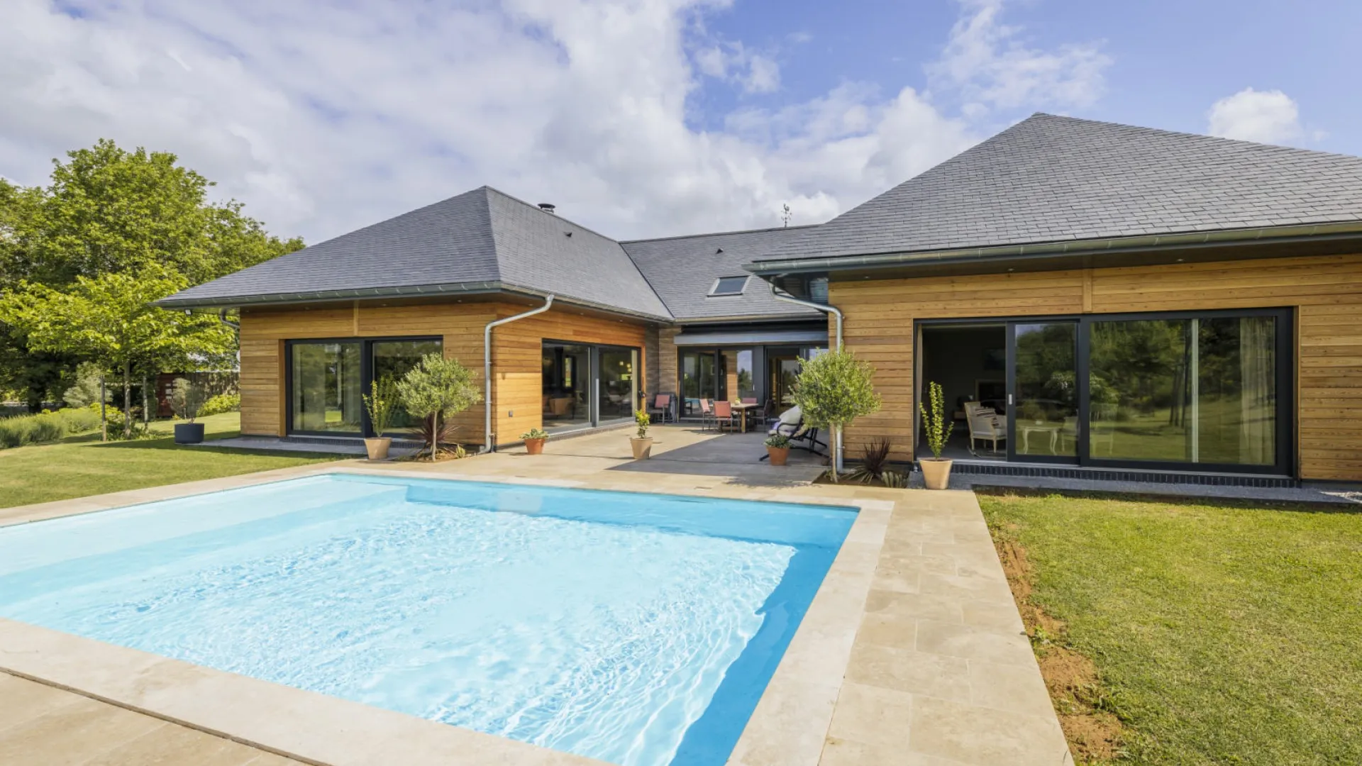 fp061mu0V1FnfrUOdaO5ZRwKPVFvqNrNkKhRLsX7