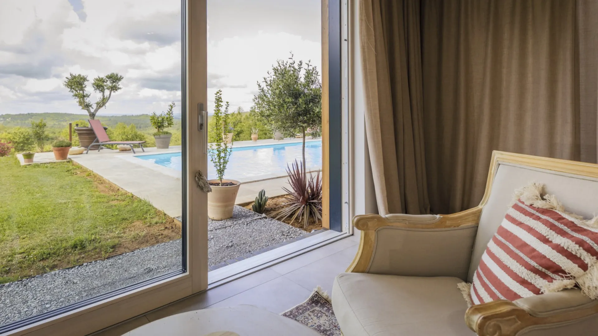 DQAuX0DTKbrchBR9B8Gx4C2LgvuG0ZHRAgLBw2hW