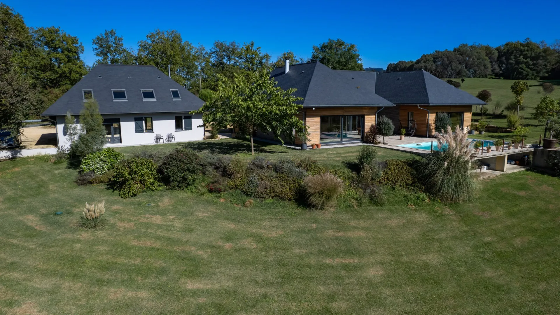 wqXWPYjNULBXrawbVdGWPEcyGNxsxyFlhwSbFdBl