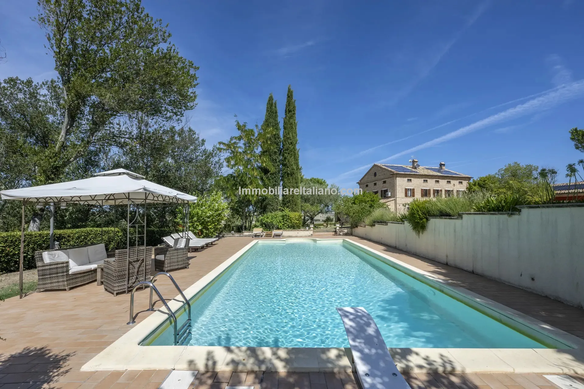 DJ4OvKyViXl5S1Hes4GkvFIHI7PVmhAaLuDR4bZ1