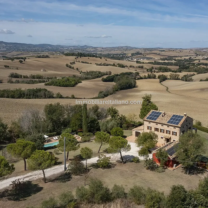 VRrcUZhXseXdoX8uReEeG17zD15Flu9GMufbAIa0