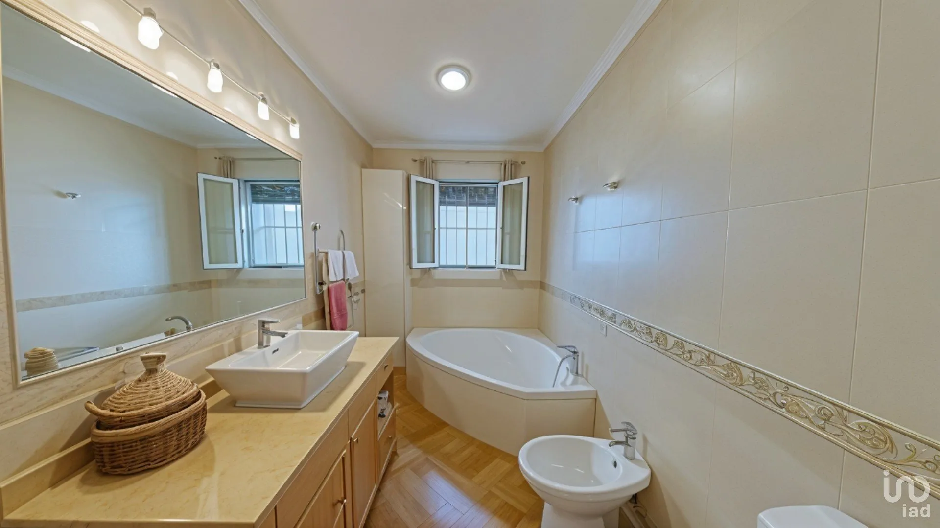 FxI54la7Ir6kYkarm5qr0cVg6Gd7o1qMMR233Tk5