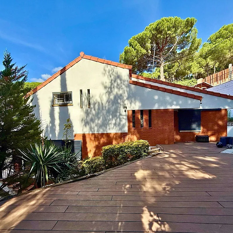 djVQFi52avDR8YRZ3A9kk4YBUv20VOI83g023mfn