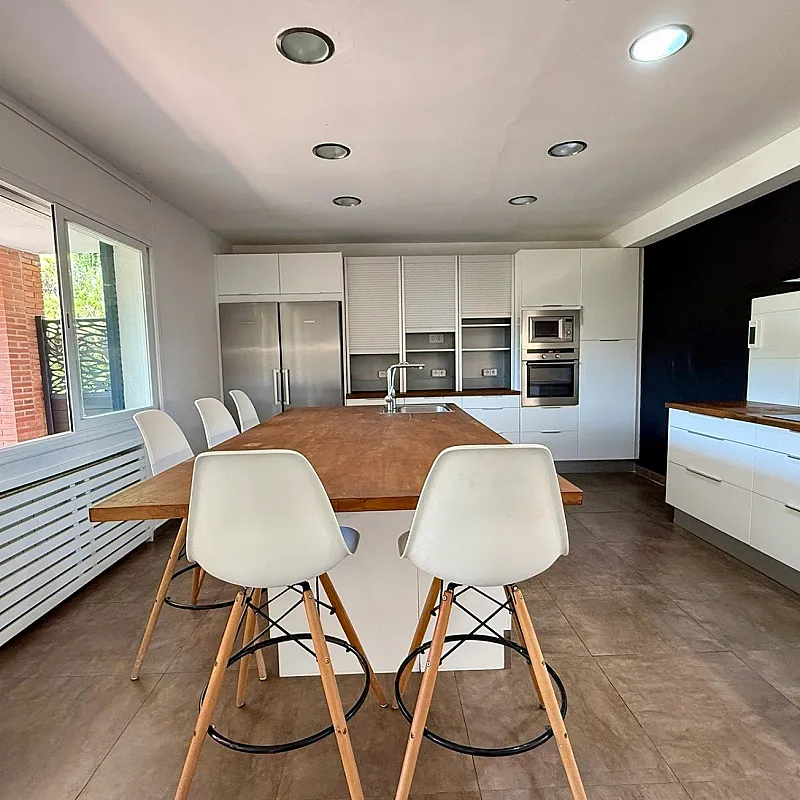 WUIz1ee1F166hFLpBcNKunPlo0W3oGMuOX2LutCY