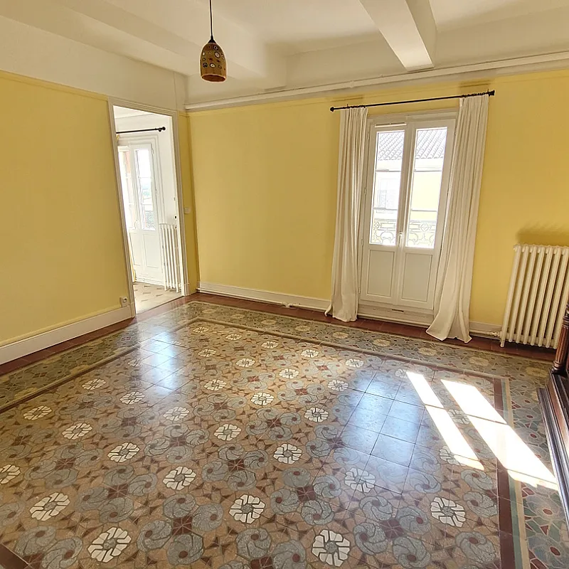 V4RIs375MSkftyoQpnblCVrid32uWWzPTAZTizXX