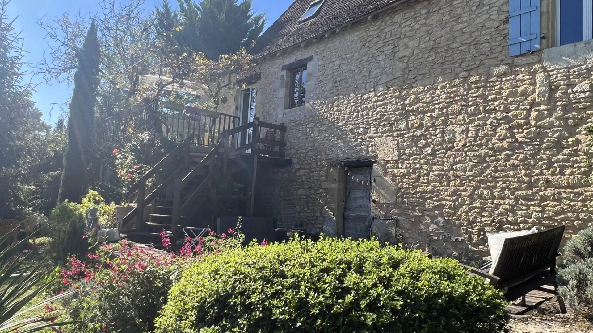 VJMD1Up2ku0KWmCGuPypSeJTZXnvely9ojV7e2is