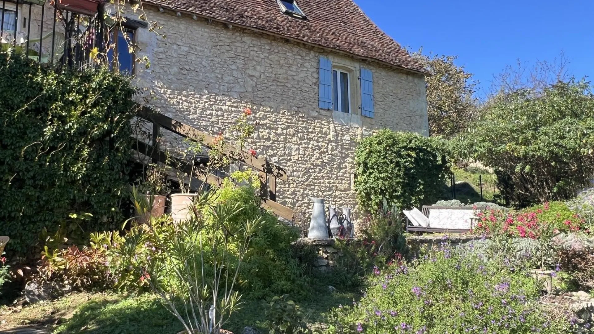 qJx8O8pmYG3LJ3KqDutqY5hcHMDesWHIPmyKNA8E