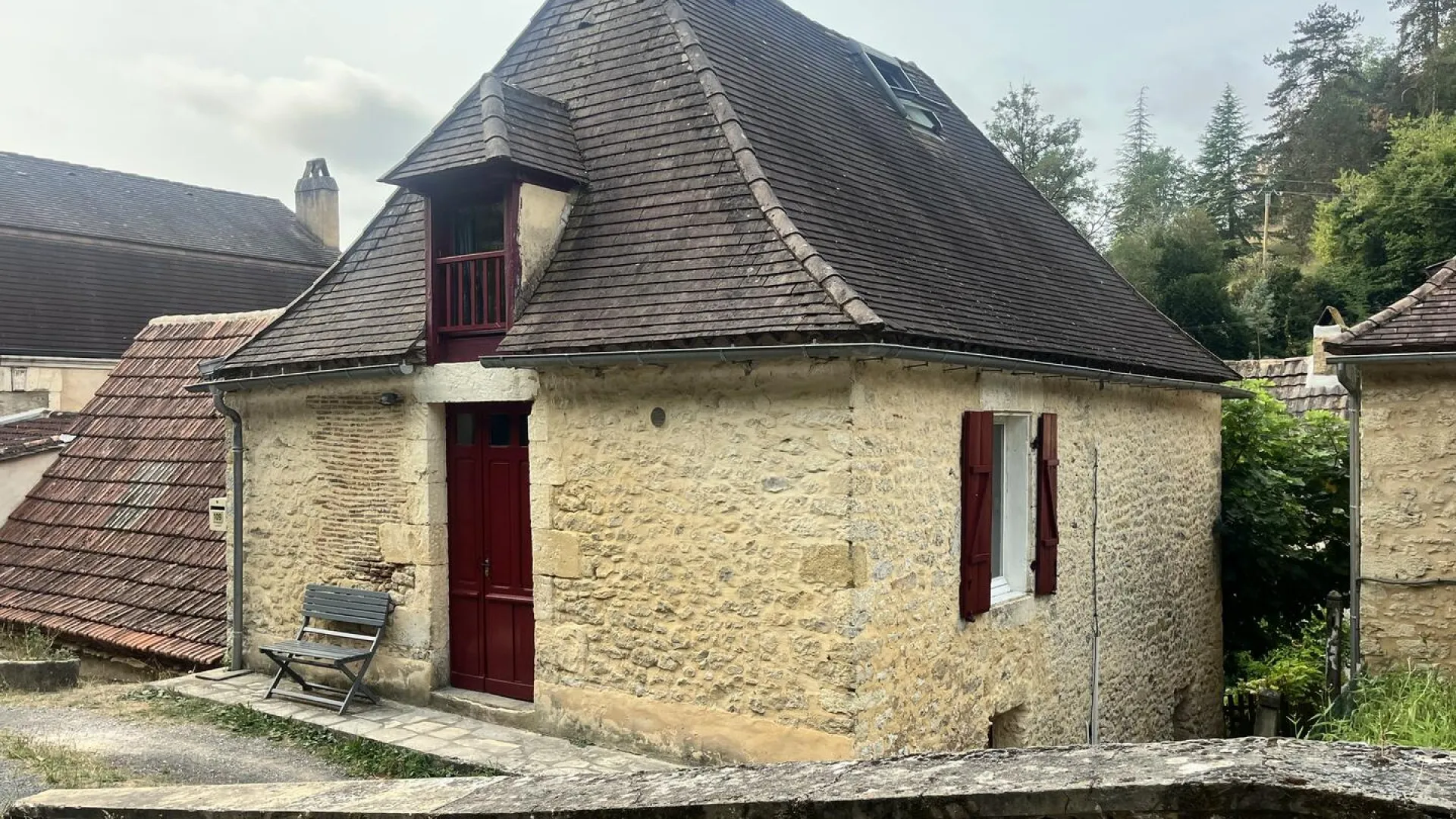 BgSzGTNGuXpeupPVueloBPMSMrZZv9JmdEWhP1Ek