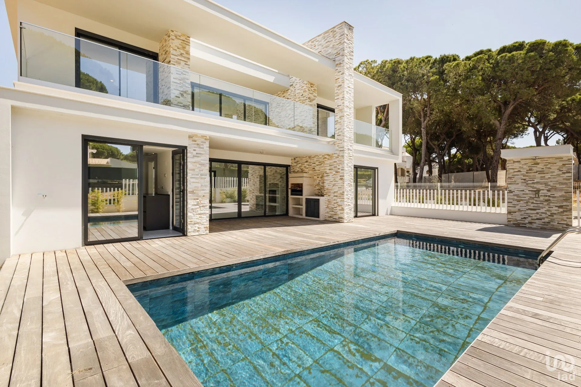 4Bbozegc1GgUsyBKVQTQ1V0S2B04f1hgJAj48Tkt