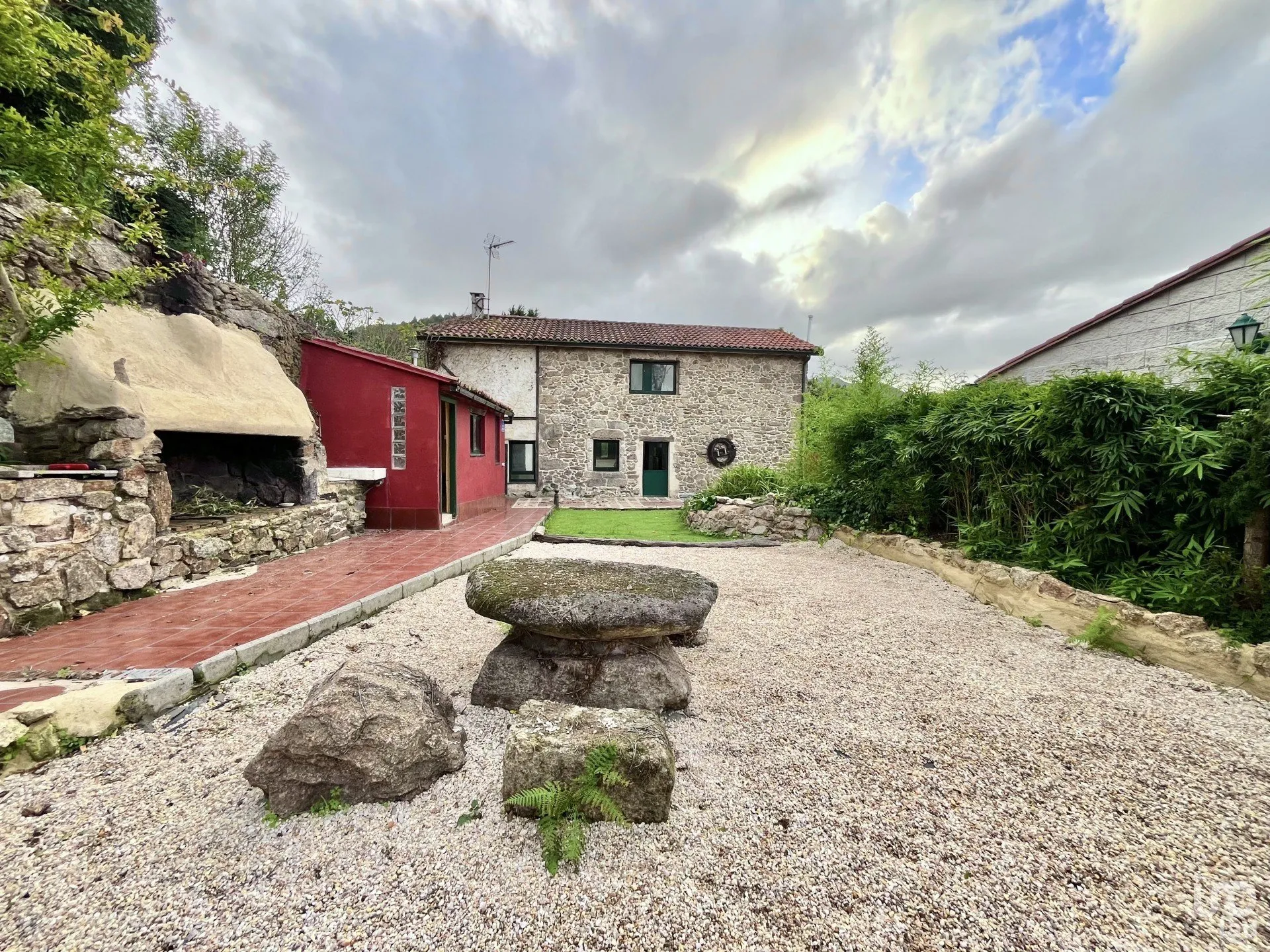 VZFQv7eCTKiMXDrxJZenM6DfuyGPeh2iFehb0CcO