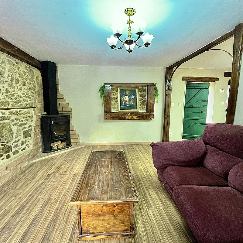 DUT9I62FcC7CzKxU6Z7KZLAuFgVyanAUym29szZ8