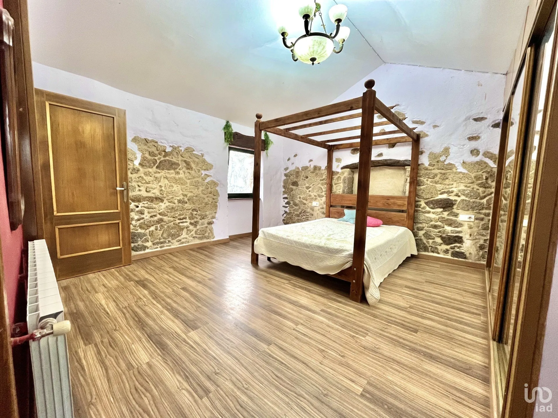 isdACUHsx1oXSf5nj0bhTKWzeiWpF7BF1MtHzbMp