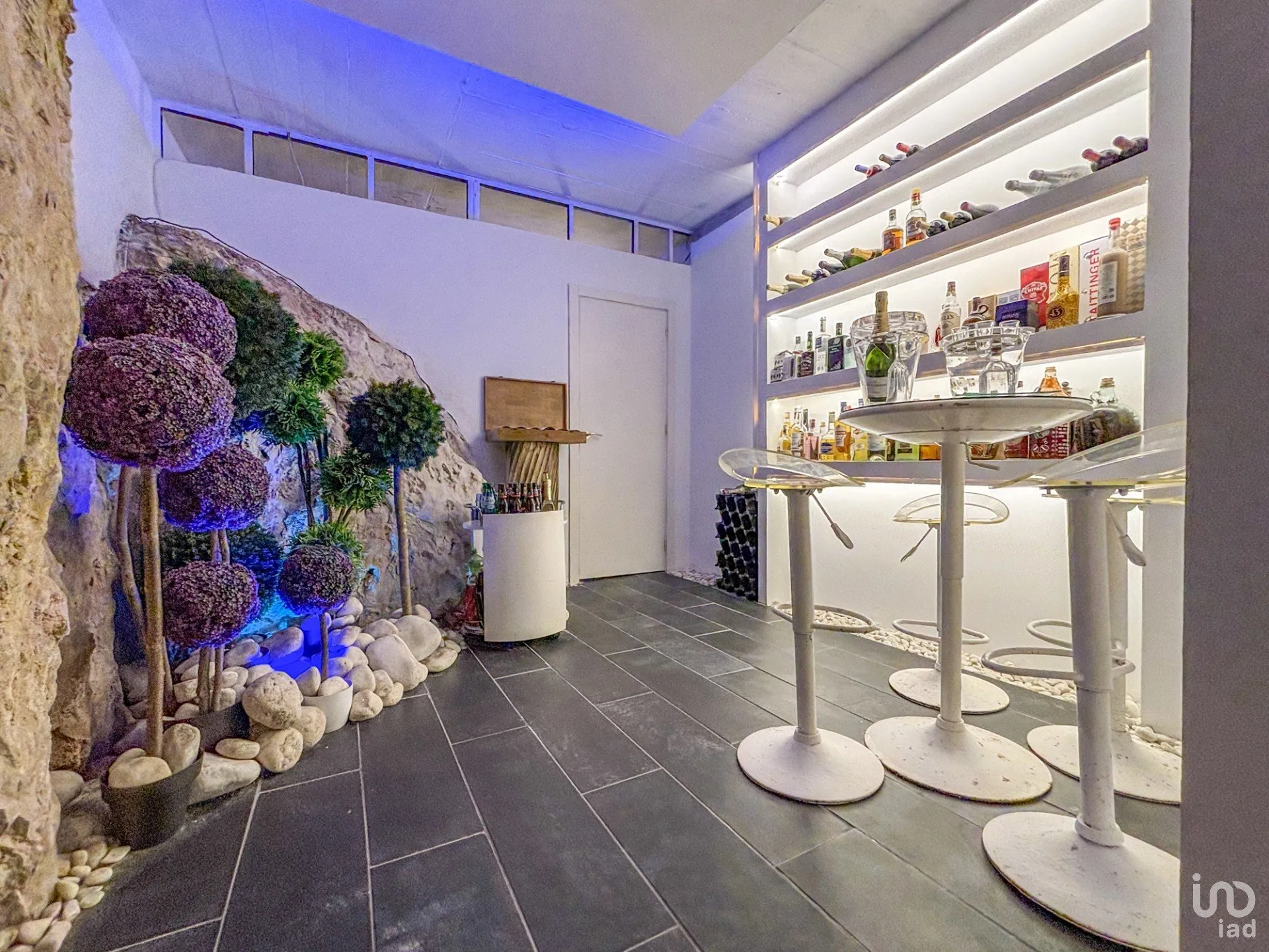 IIqqdket7mIlGKhJgTX5W9AiP0gc3uVwhCsG7i2p