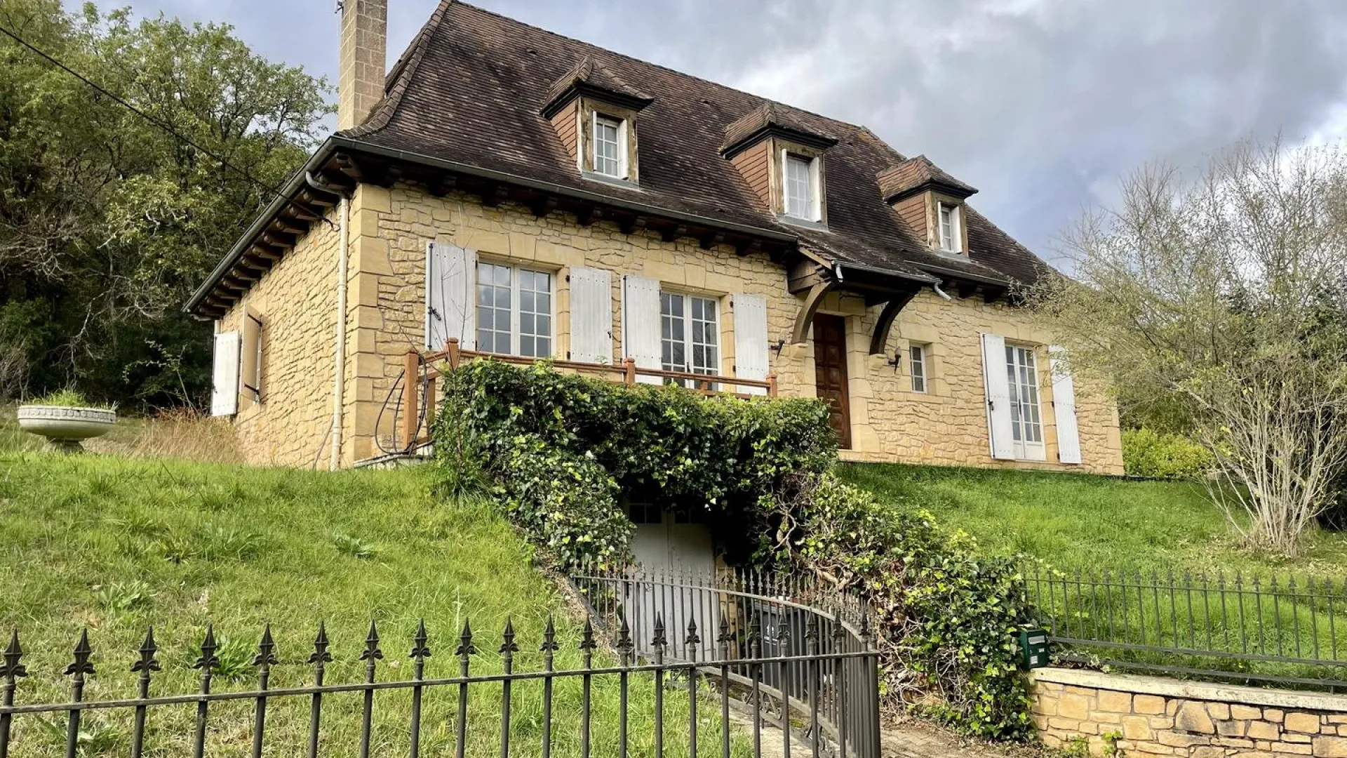 U1iVbk49iymXHijUZnGGFGhJzd6RA8iRKtUA87Co