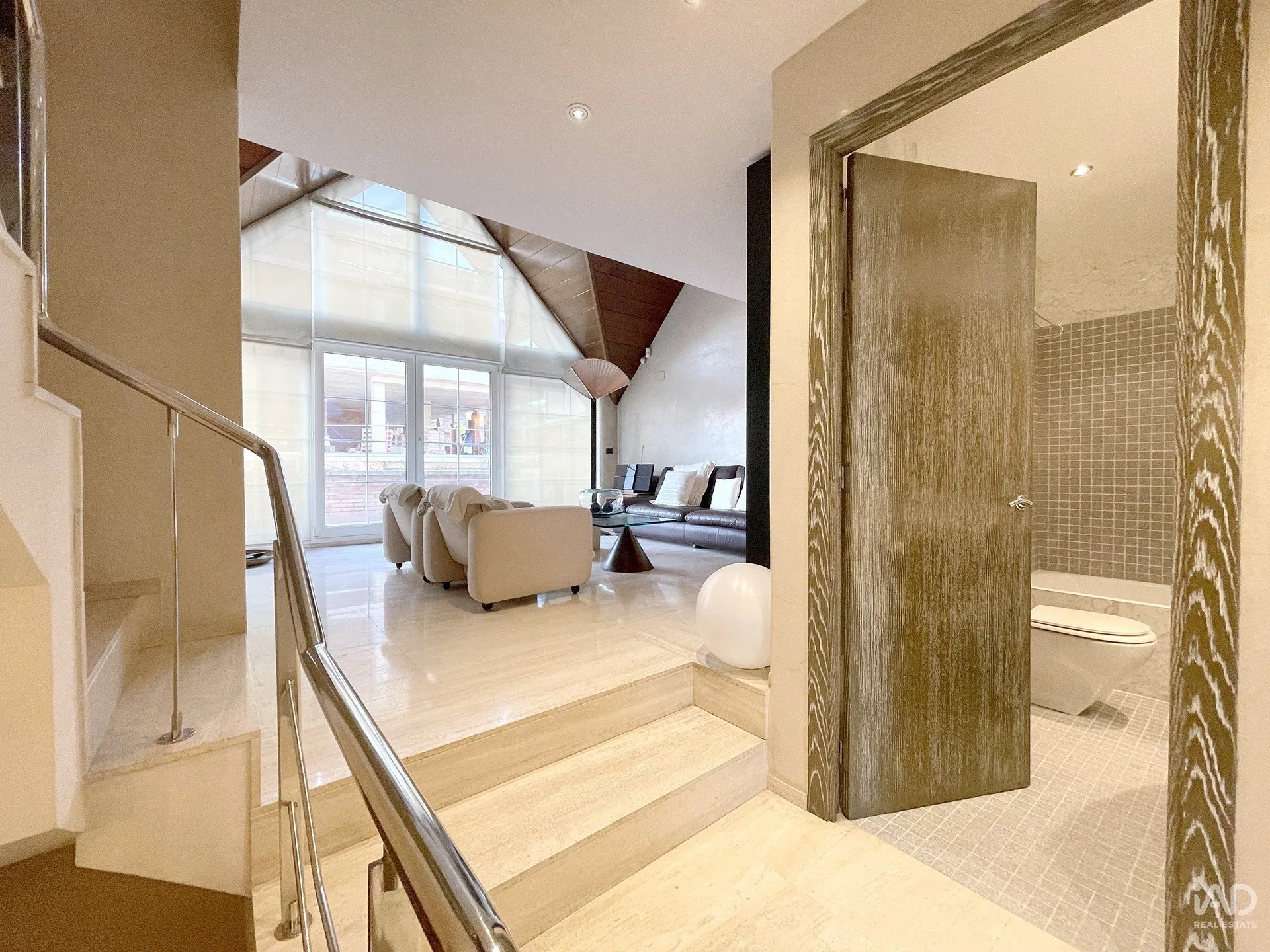 PxyWUfVj3e2bOyqna9DCOM7NiUQ1wvJBjWxExo9M