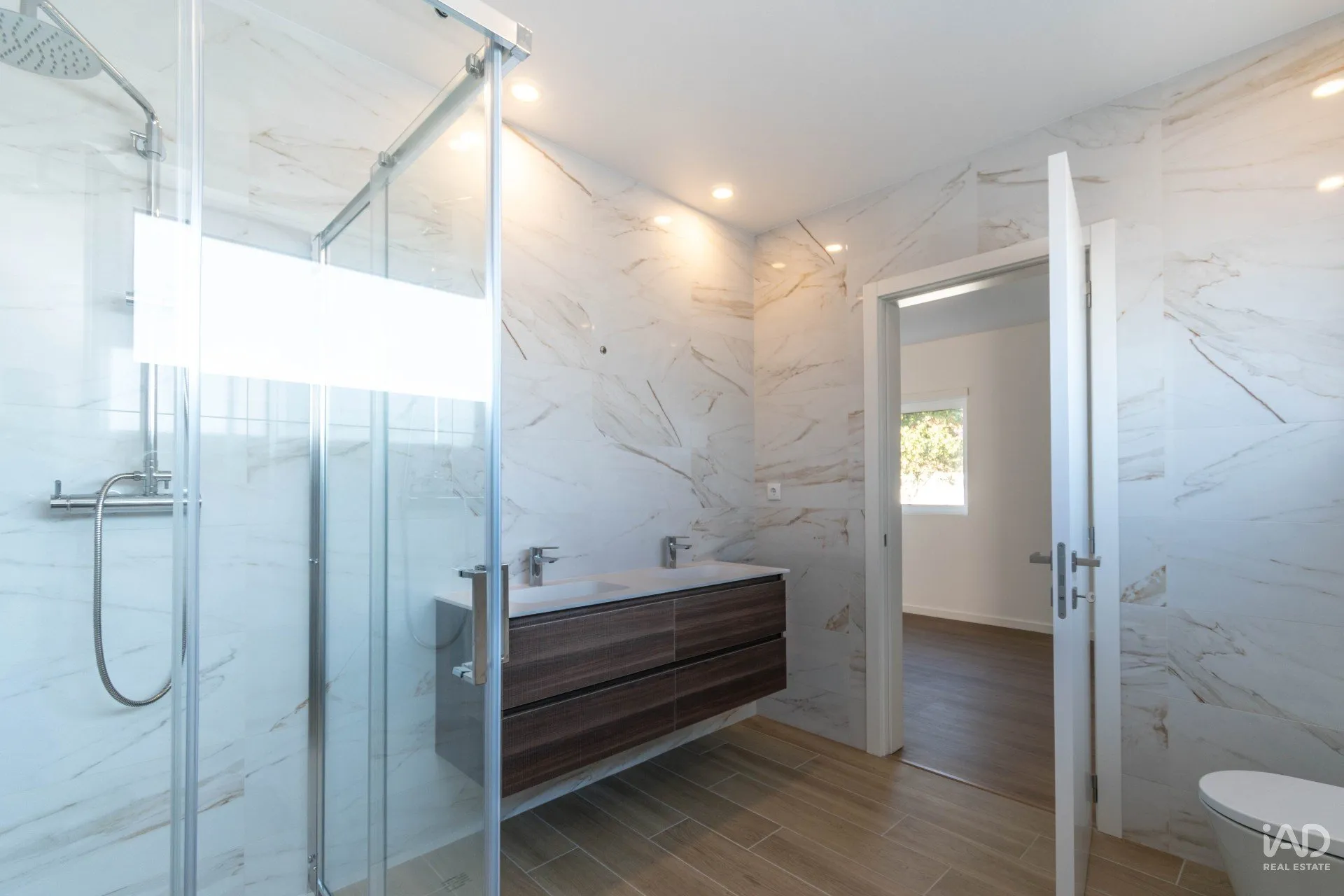 dUyQJ5uaKH3XFvhWRaXA71agfMfO1I4367PU7c58