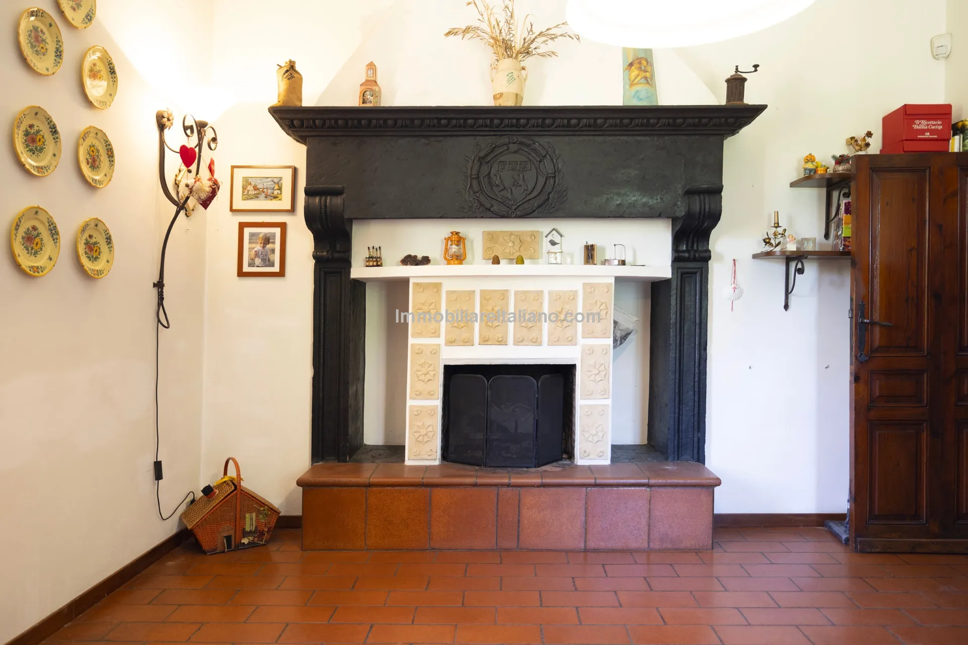 ZSwA5gx50BNiXSdHAHn0i8VnyyuyYaJuM9fFjFN2