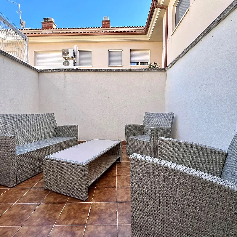 6smKvrxoSZxDUZCZyGygP44JIbfhmKGhyIxklAfa