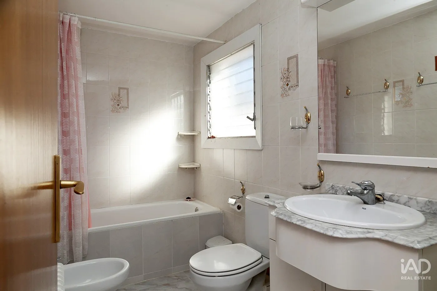 IWBQthLl5wOvIEV2E6J9SnNpXjoYKLrv4RTCNAv0