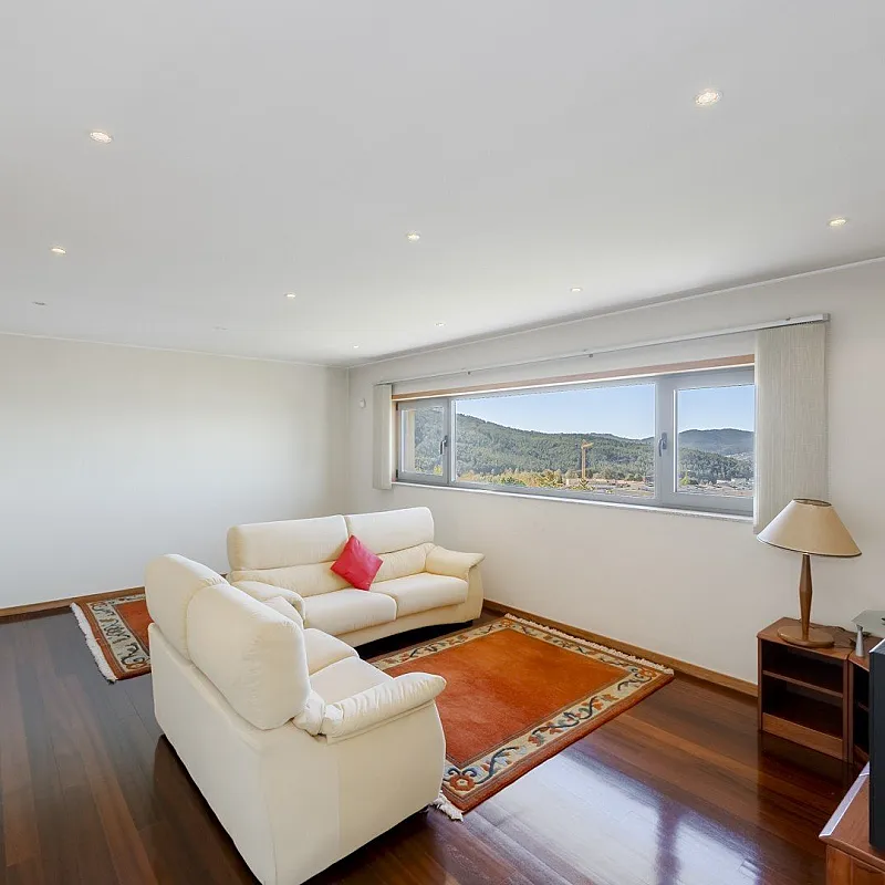 JVVwRDcA654btJt31I9SLzmIsiUWdDICB4XGdSOC