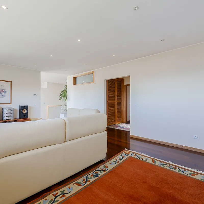 KhCBoBat29pSpbxwSfR2nmmtFG3fLporCbjMUie7