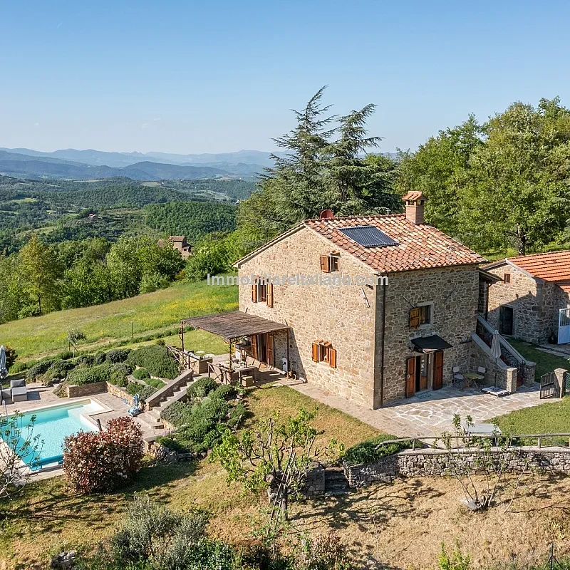 Tuscan Countryside Retreat med pool og store haver i Anghiari