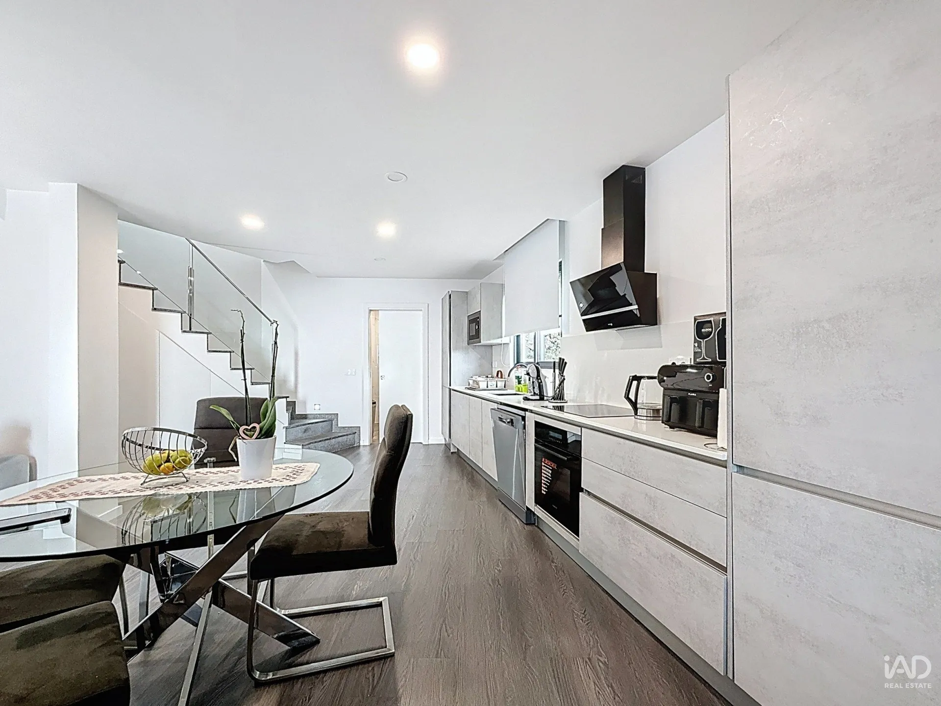 ntW2D2RuhTSaKXqQGozxjLjN01h19eQ5TdXz9Ka5