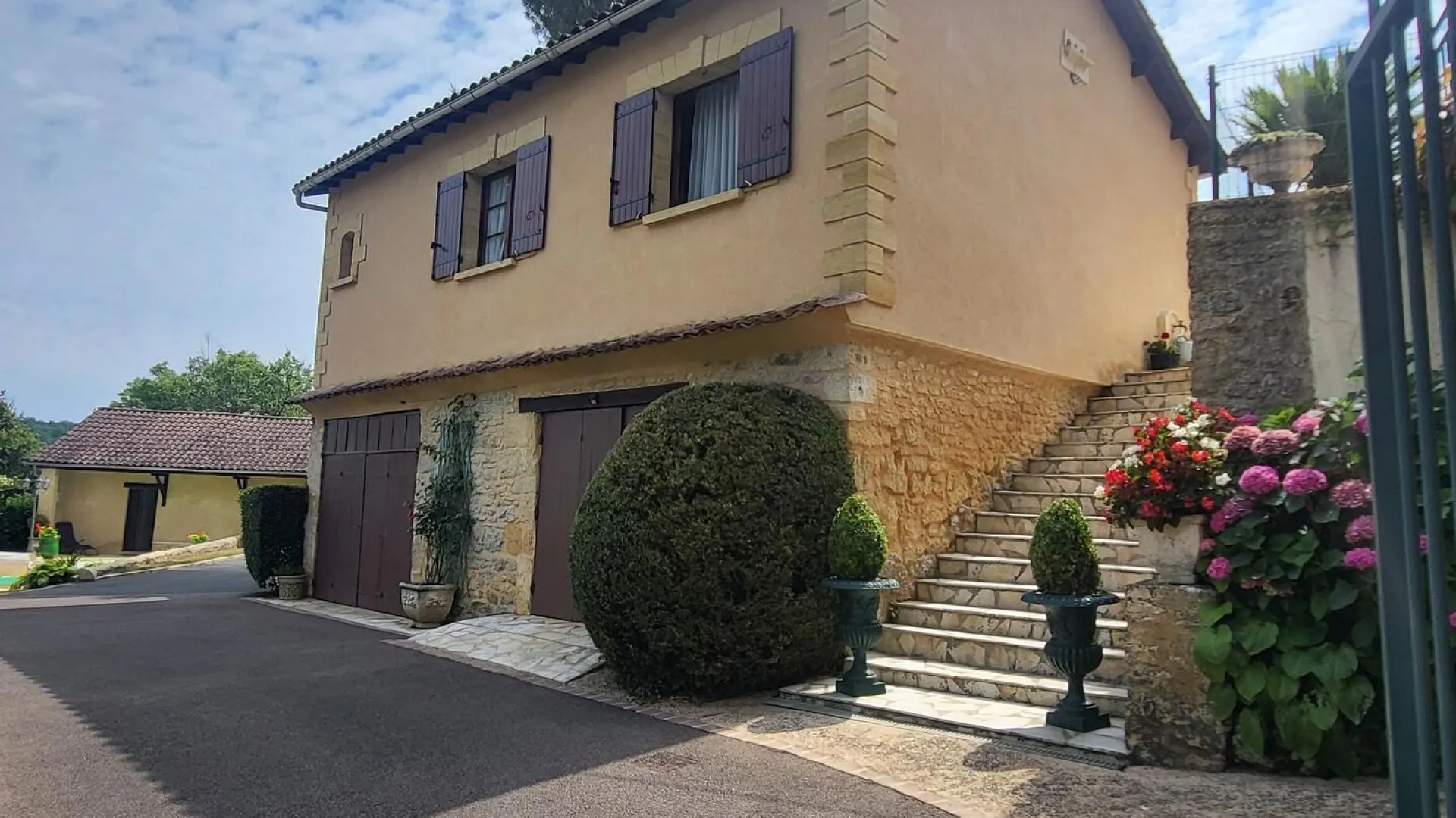 6a2b6rLAir3CZCxbyP1kQeickDP3cNuYPycd5qjc