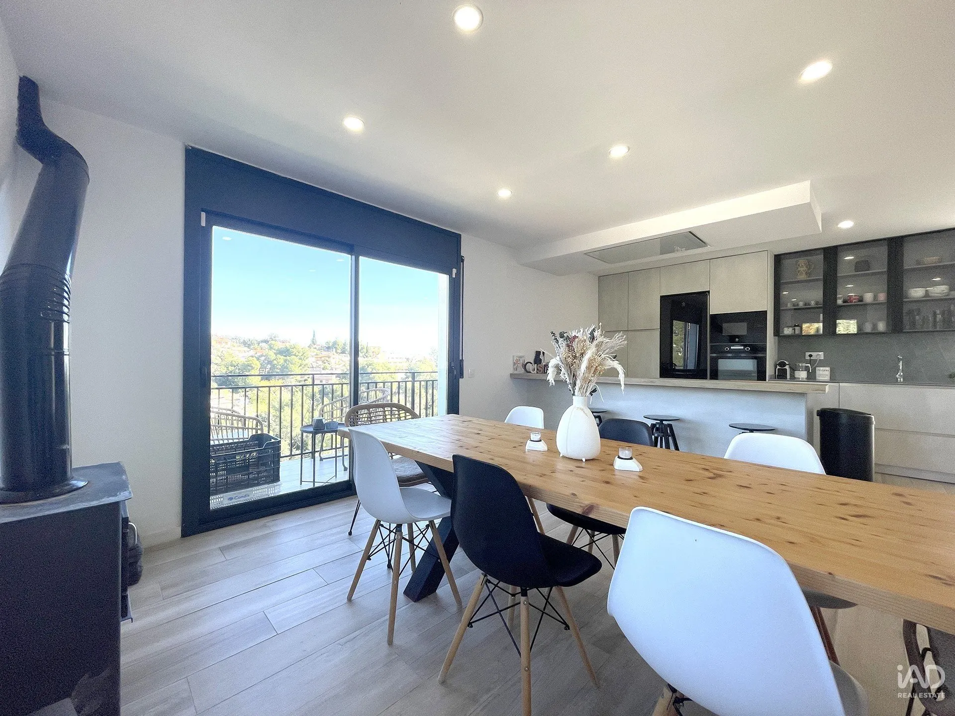 N9HFcetDgC0M6sia25CAYXRQEOTbxOJ1RiS8aXB2