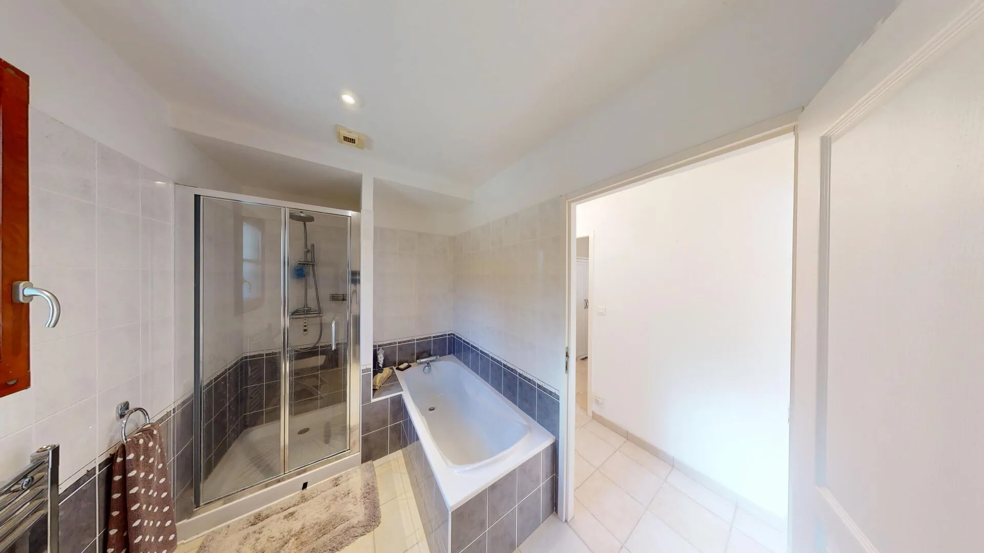 yfFvlVFDDvJzGf3i5Iz9466i2VCiZpXJFbdv26pN