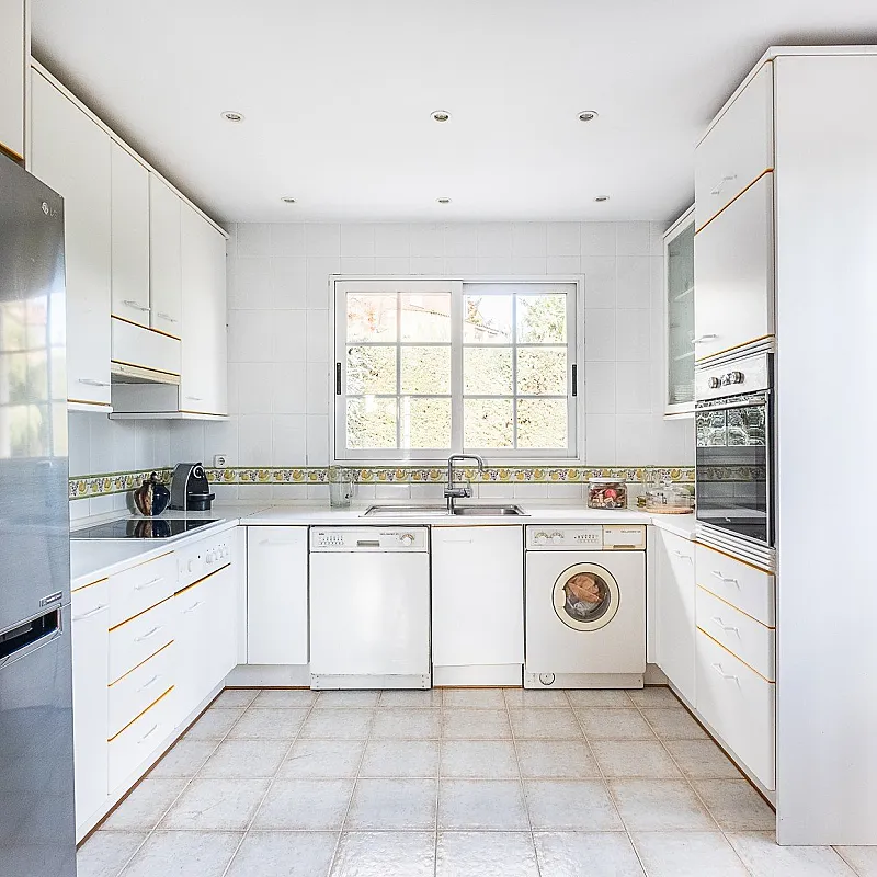 8UNI1mZkYkJLAIzrHjwAnZlyrhH7F2gJ0JTpoxsu