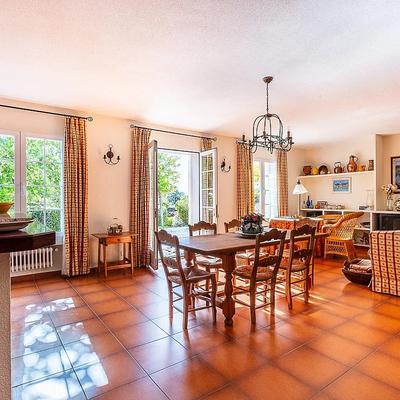 hsKbV97mg3yQcuk4c42YfevtxfoW5dB44z6bOeER