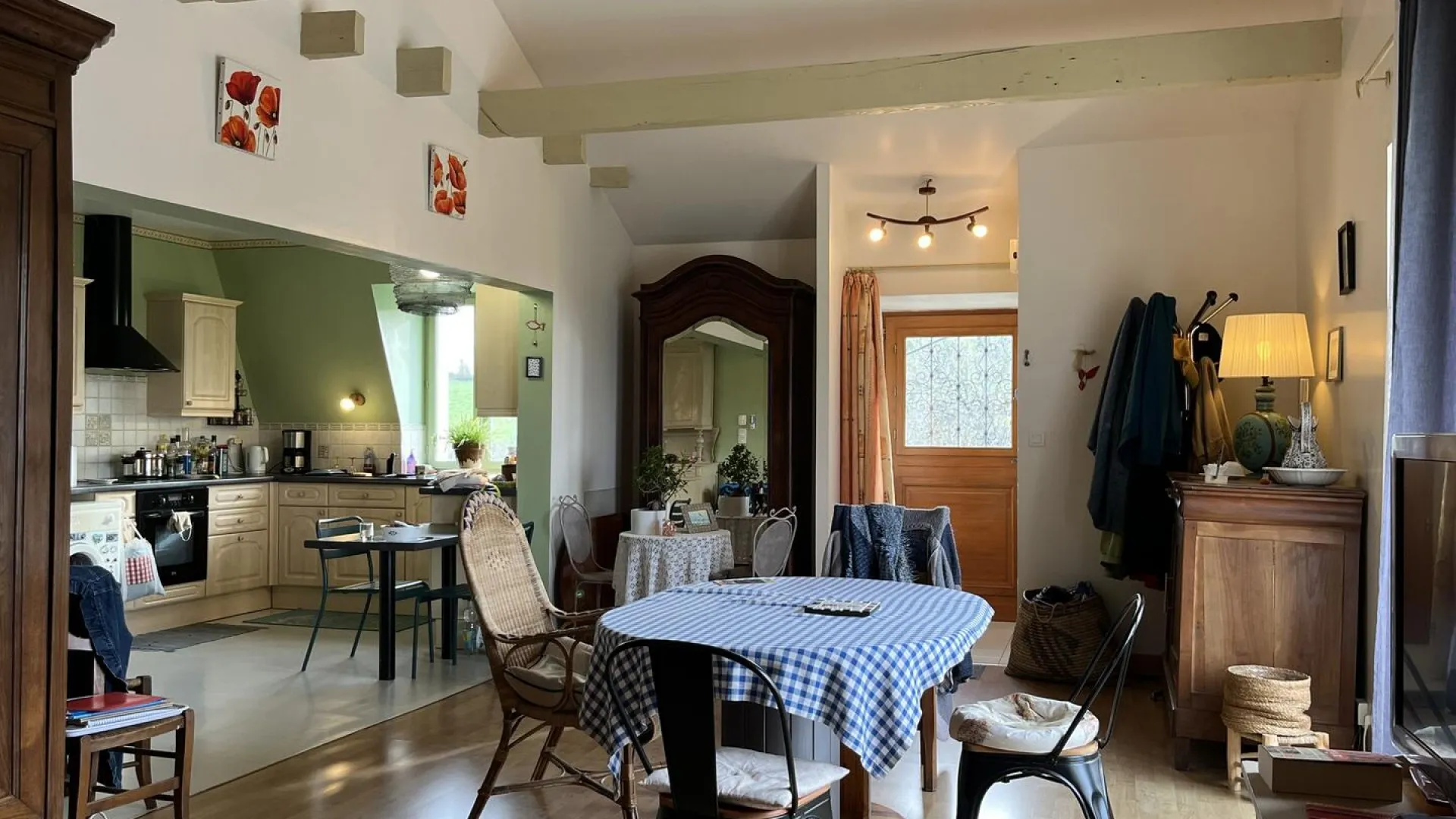 WqAEsIFeQsXUNdL73uLcwm5jIbE1G3EqJfHfti2N